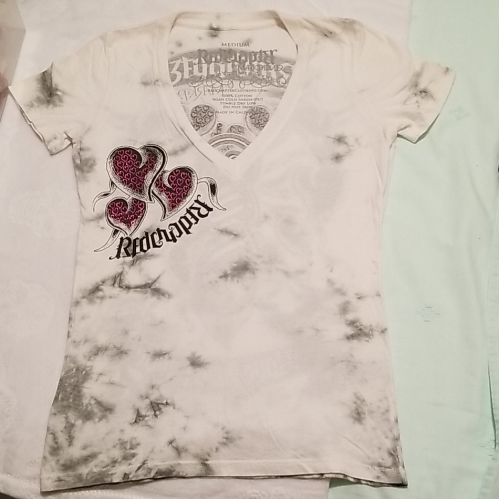 Red Chapter V-neck T-shirt w/ambigram